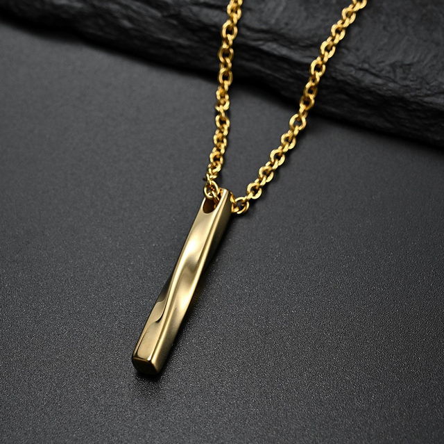 Gold Twisted pendant necklace 