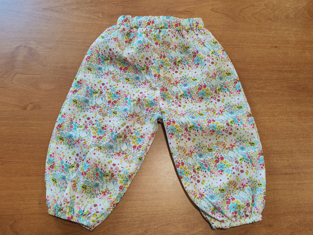 Pantalon léger en 3 mois