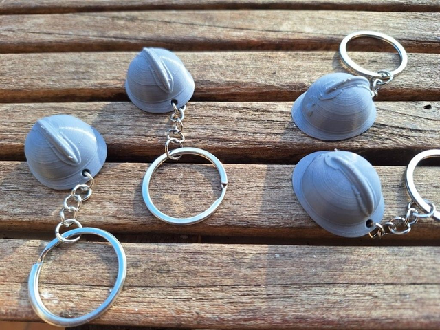 Porte-clé Casque Adrian (WWI & WWII) – Reproduction