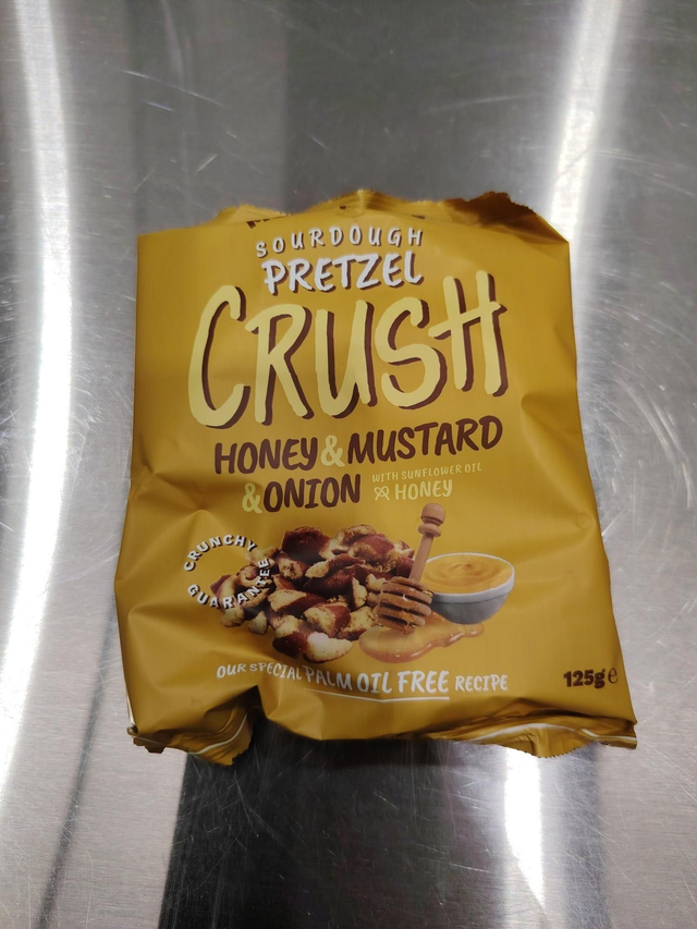 Honey &amp;mustard &amp; onion pretzel pieces
