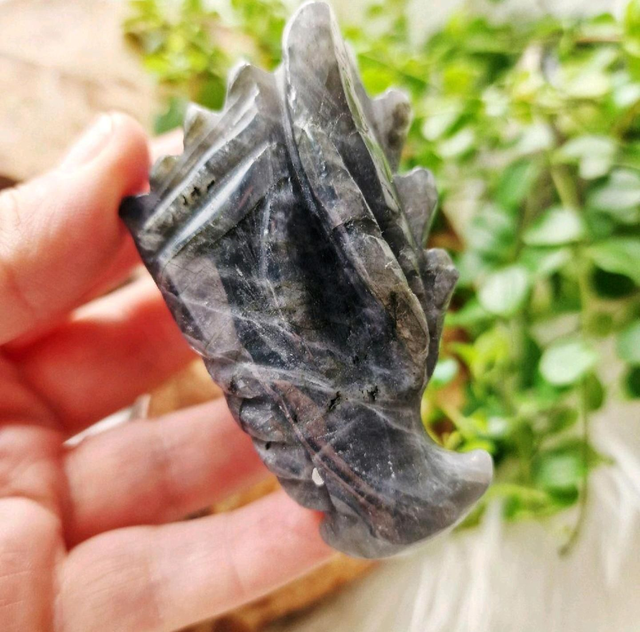 Labradorite dragon skull