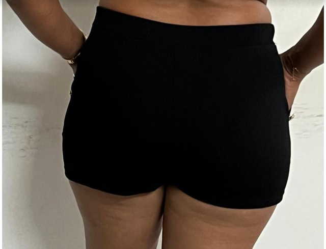 SHORT Taille 44