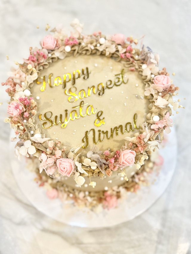 Floral Beige Neutral Birthday / Wedding cake