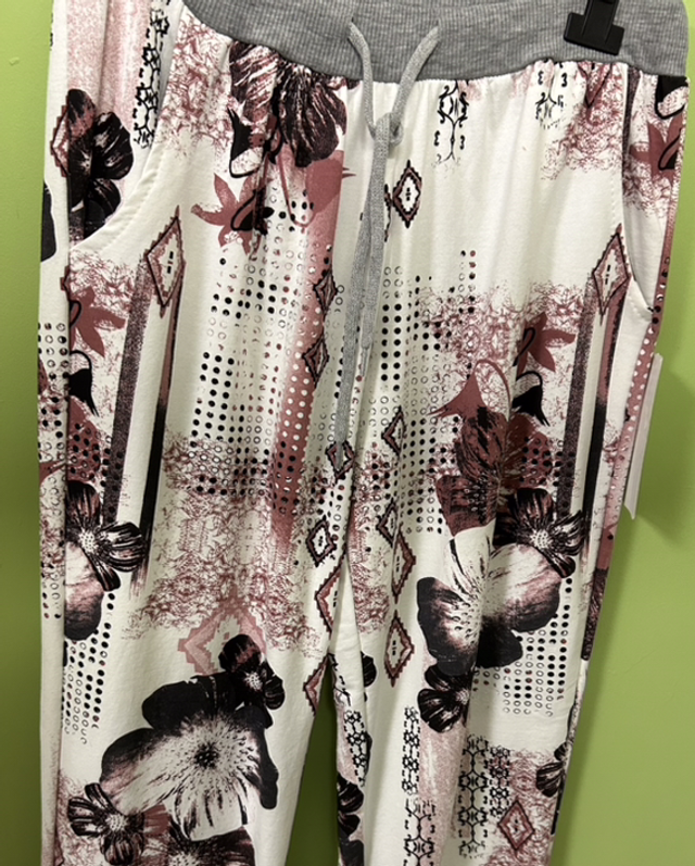 LMF - White and Pink Pattern Comfy Jeans - 343