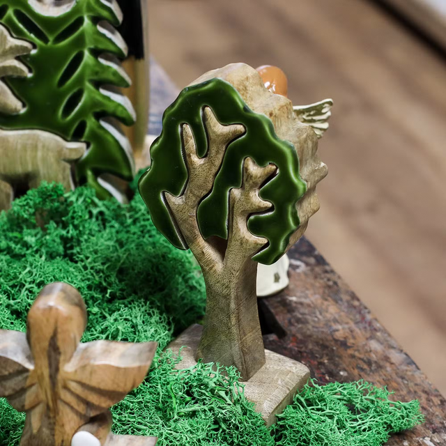Perdido na Floresta - Decoração 3D em Madeira - Árvore Única - 20x10cm
