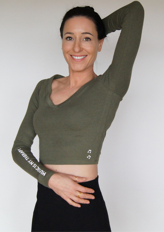 Crop top Music is my therapy - Green Long sleeves 