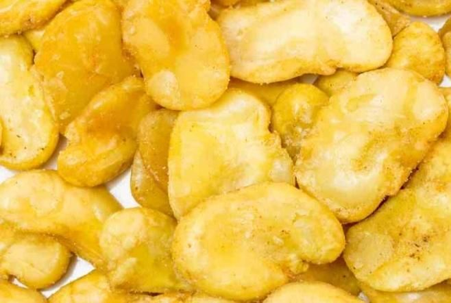 Fave fritte salate 