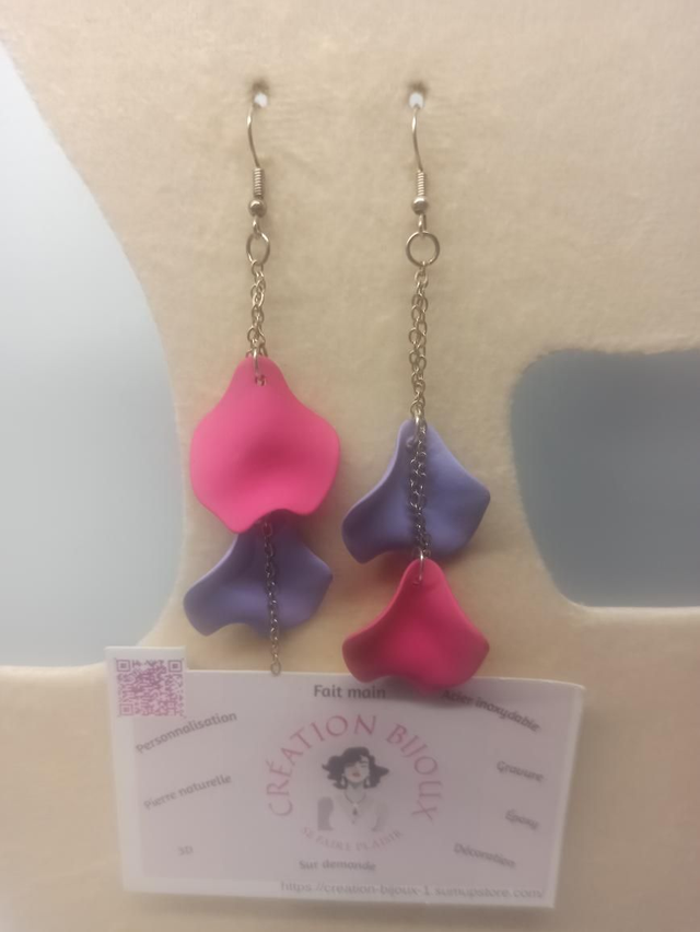 Boucle d'oreille pétales 