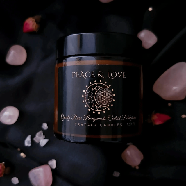 Bougie &#039;Peace &amp; Love&#039; - Parfums Bergamote Cédrat Petitgrain - Quartz Rose