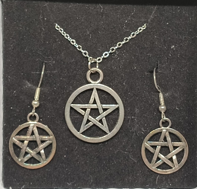 Gun Metal Grey Pentagram Earrings and Necklace Set.