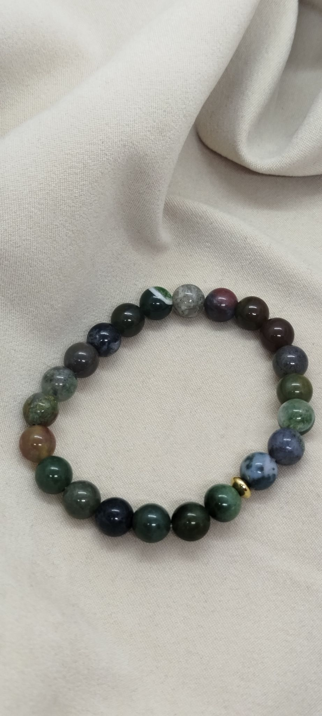 N° 332. Bracelet 16 cm en pierres naturelles de 8 mm (agate mousse). 