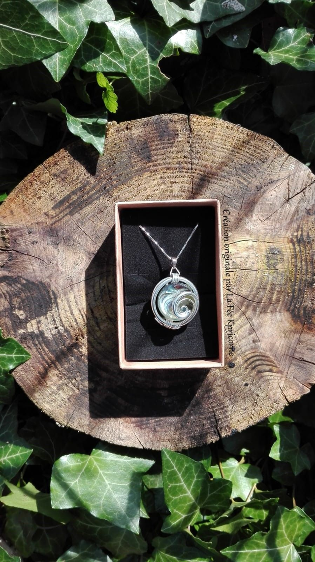 Pendentif Bille Verre Cosmique-BIJOU ARTISANAL - &quot;La Tête dans les Etoiles&quot; [Modèle F]