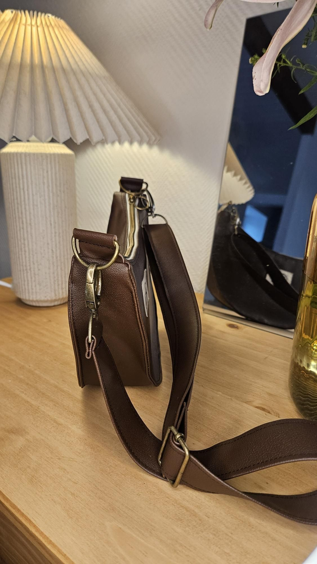 Sac demi-lune en simili cuir marron