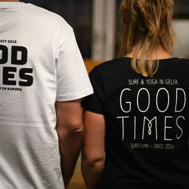 Surf Yoga Backprint Männer weiß