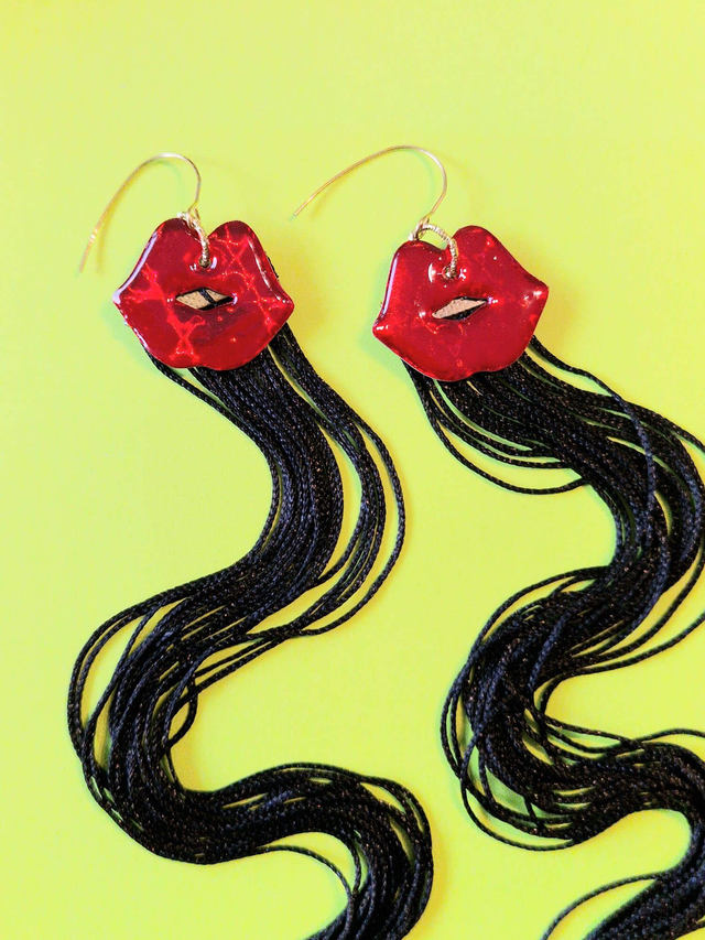 Pepsodent Smiles, Red Velvet Scandal