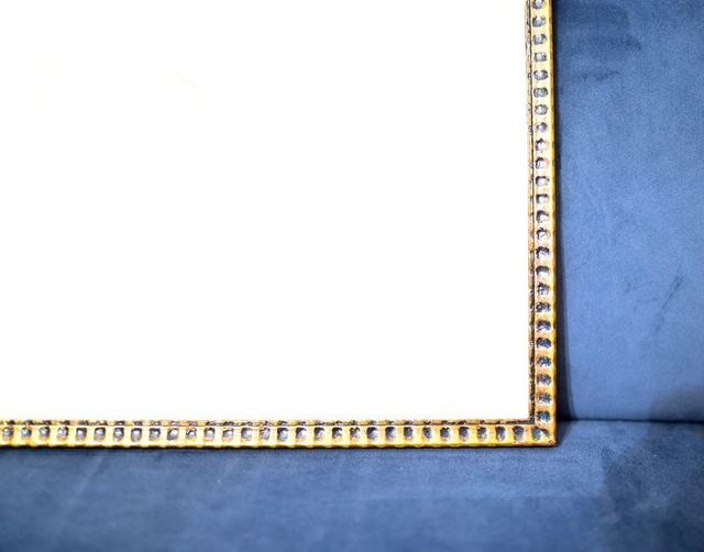 Cadre fin à point bleu et or 