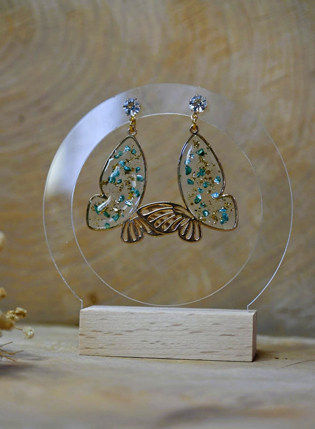 🦋Papill’Or 🦋Boucles d’oreilles en Résine UV - Vert ✨