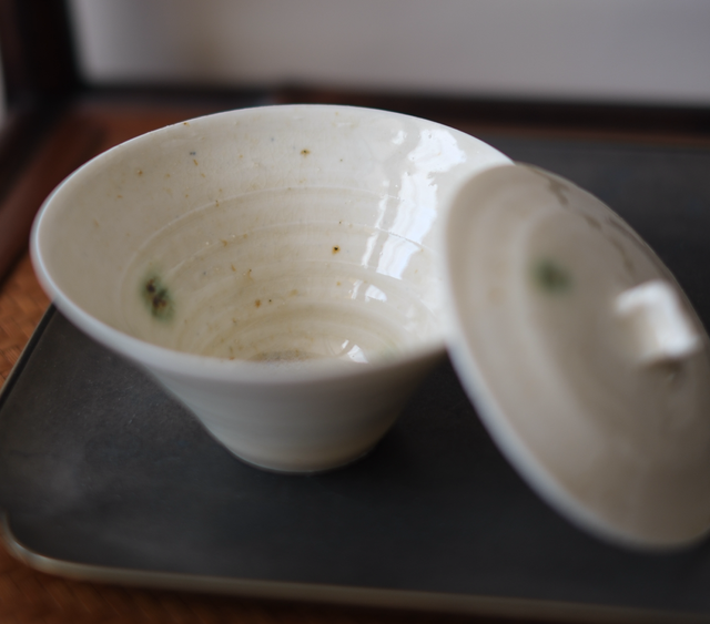 瓷盖碗GAI WAN DE DAVID LOUVEAU