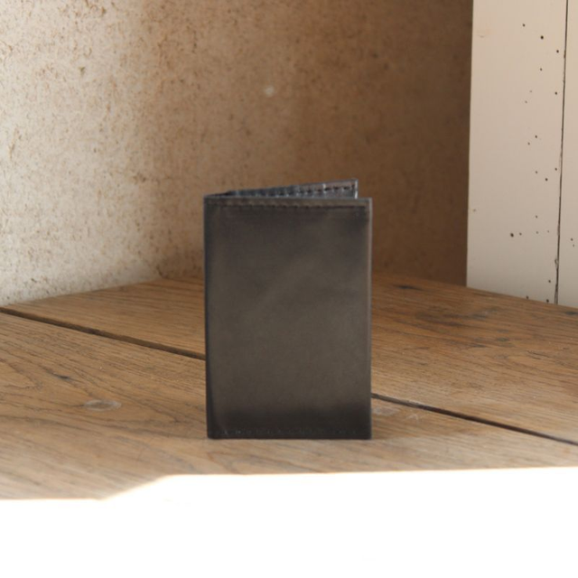 Porte-cartes en cuir de vachette – format vertical – fait main 