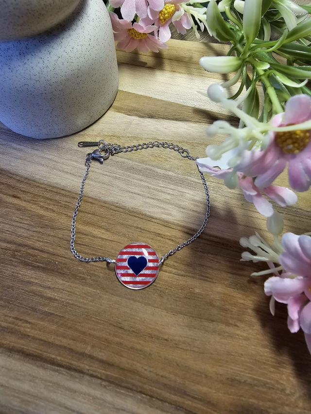 Bracelet 16mm Argent -&quot;Un Cœur à la Mer&quot; — L&#039;élégance au rythme des vagues-rouge coeur bleu