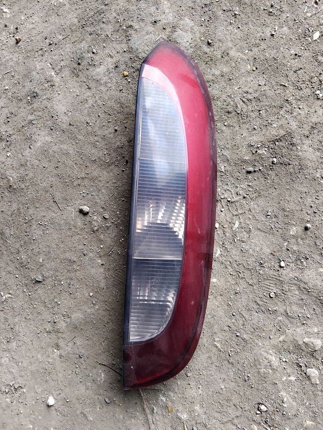Feu arrière Droit 