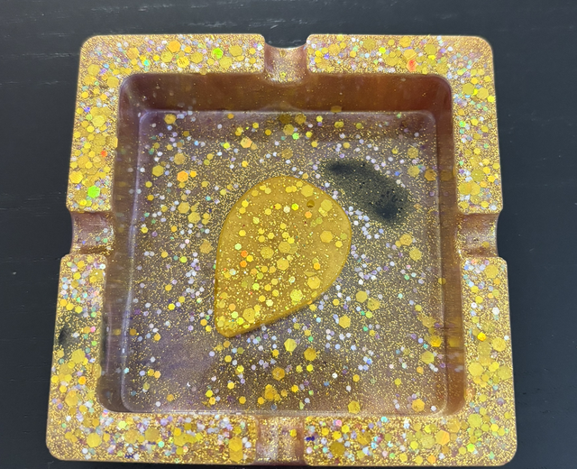 CENDRIER EN RÉSINE ÉPOXY