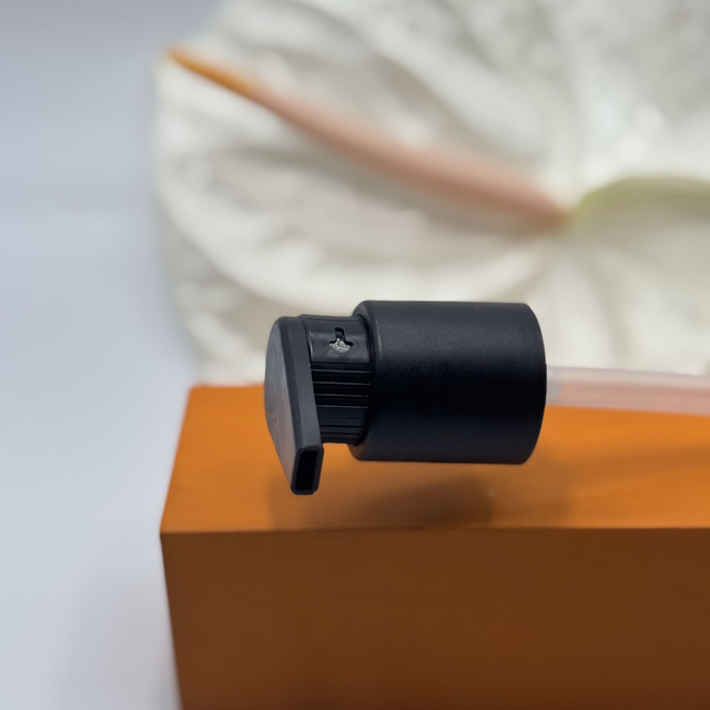 Pompe "Futur" plastique 100% recyclable avec système anti-fuite (24-410) - Sans ressort en metal