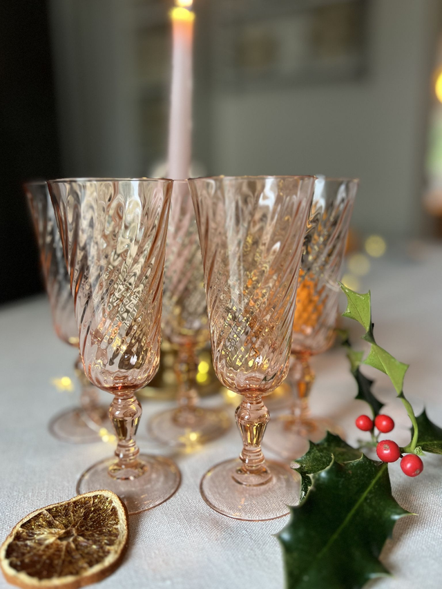 ROSALINE - Ensemble de 6 flûtes à champagne en verre rose Luminarc