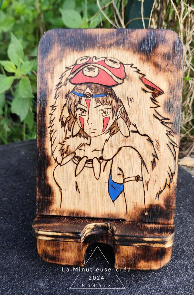 SUPPORT DE CHARGE DE TELEPHONE PRINCESSE MONONOKÉ