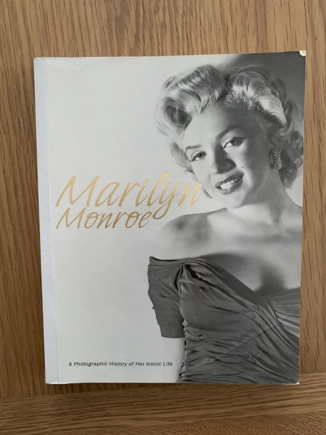 Marilyn Monroe a photographic history of her iconic life Book