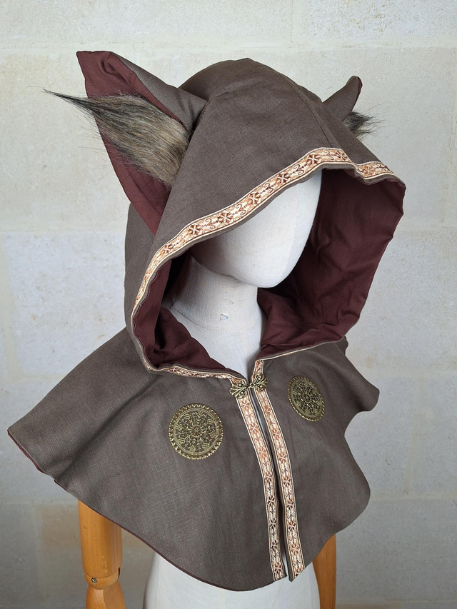 Capuchon à oreilles en lin Marron