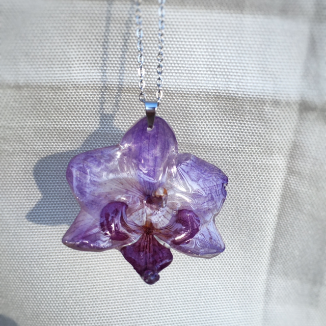 Royal Orchid necklace 