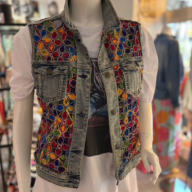 Extravagante Jeansweste Grösse M