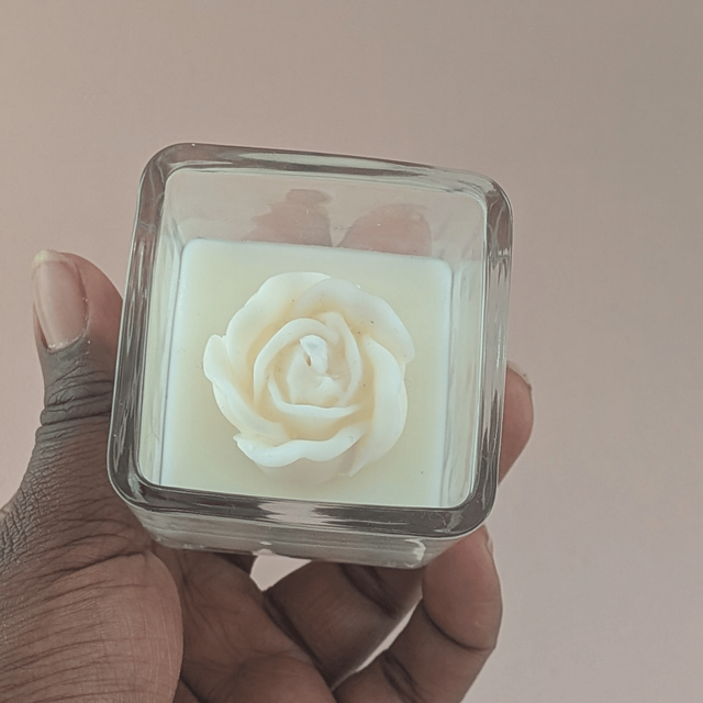 🕯️ Mini bougie rose 40g – Musc Blanc