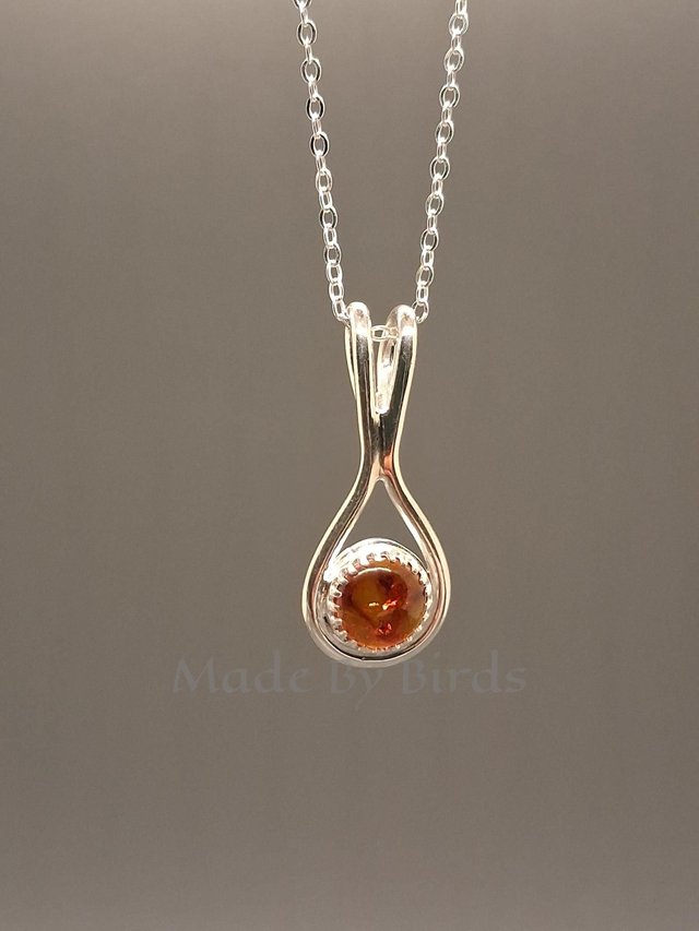 Sterling Silver Amber Pendant Necklace 