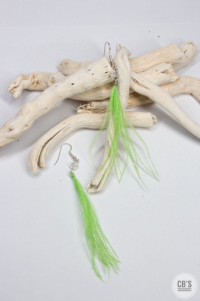 Boucles d'oreilles en plumes d'autruche vert fluo