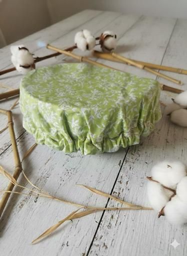 Couvre plat taille S vert à fleur 