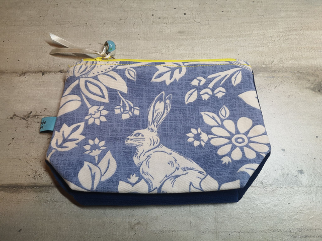 Pochette simple - Lapin Fleuri bleue