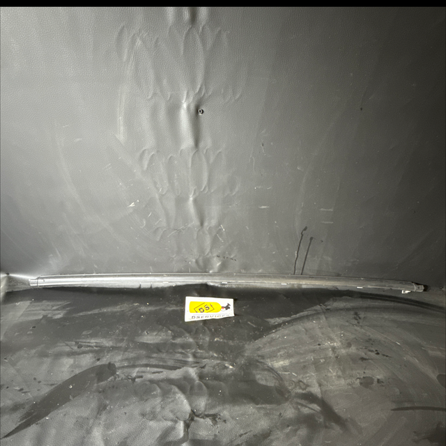 Baguette vitre arrière 