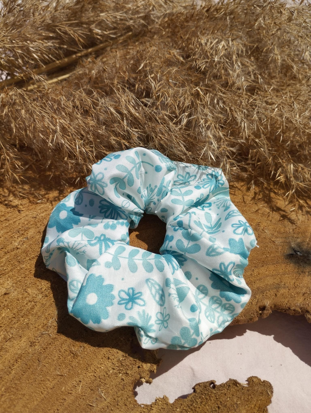 Chouchou satiné - motif jardin bleu