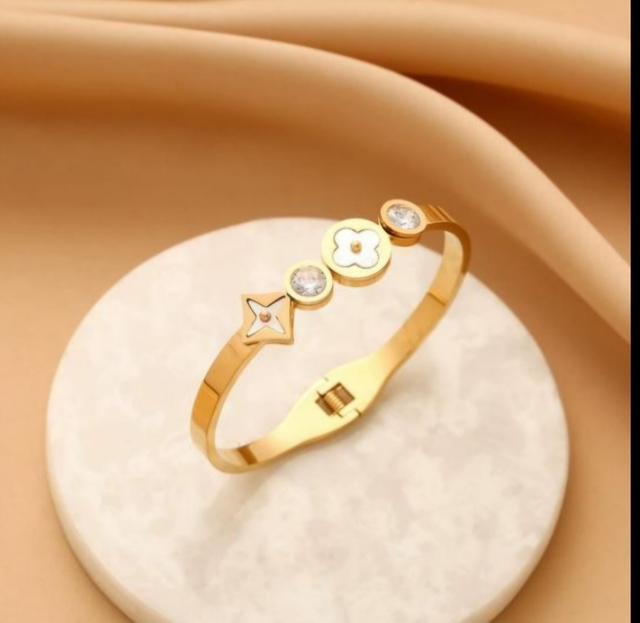 Bracelets LV  avec strass 