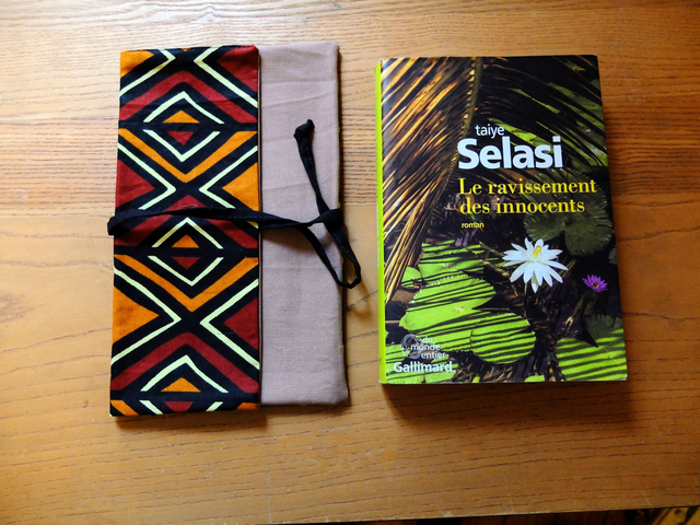Pochette à livre en wax du Sénégal