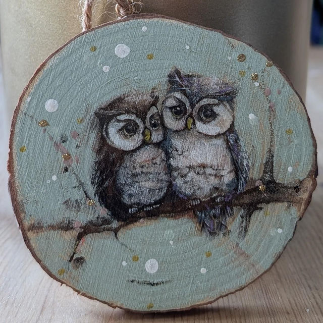 Owls in a tree - Log slice