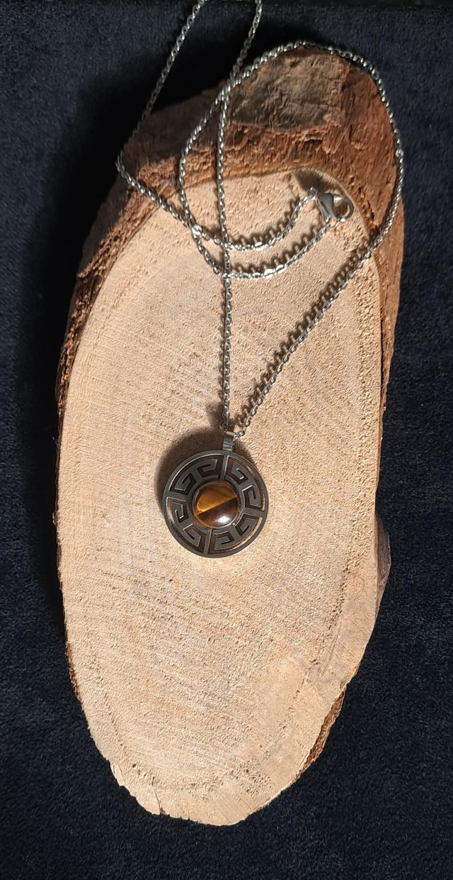 Collier pour Homme. Structure en acier de qualité et Œil de tigre