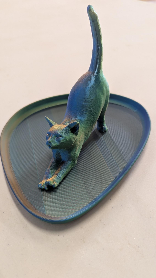 Stretching Cat Ring Holder