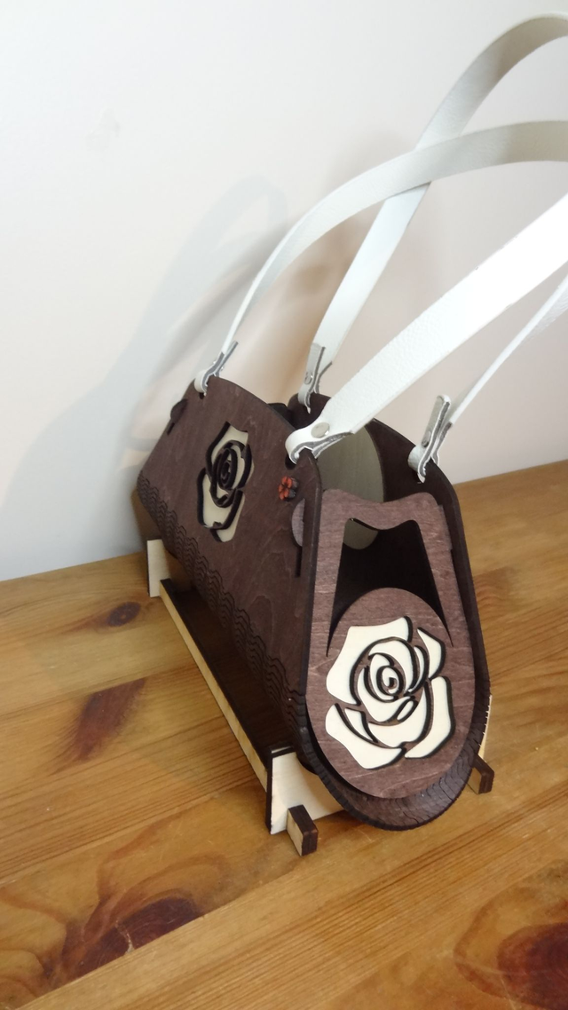 Sac en bois de soirée 100% rose