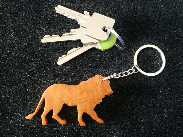 Porte-clés lion brun marbré