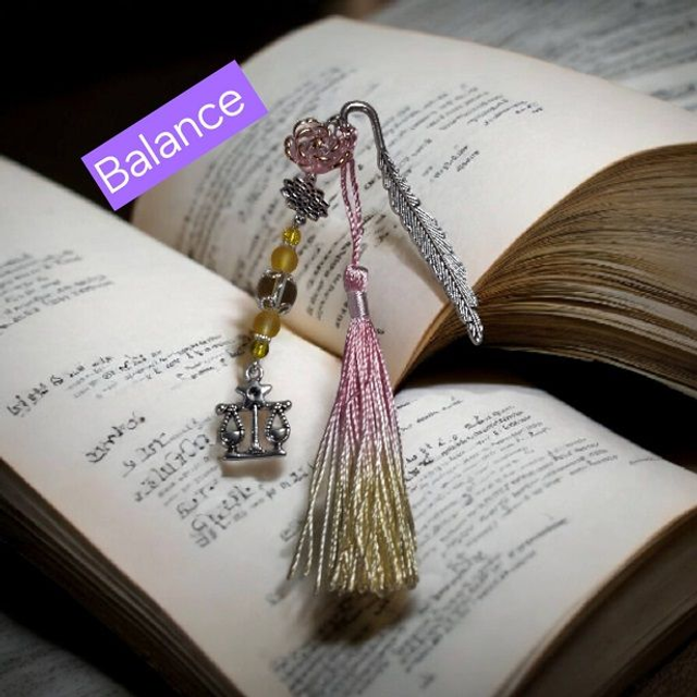 Signet, Marque-page / Signe astrologique