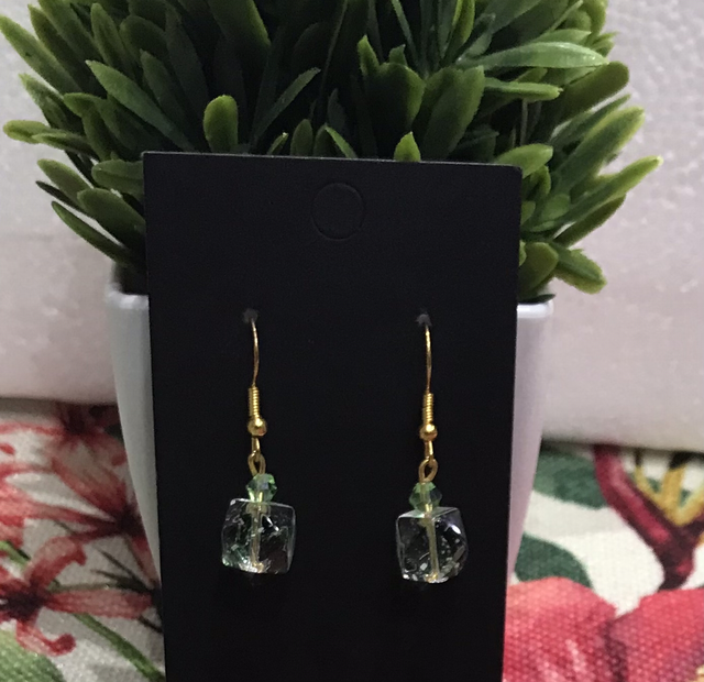 Green Dangling Earrings-GDE11