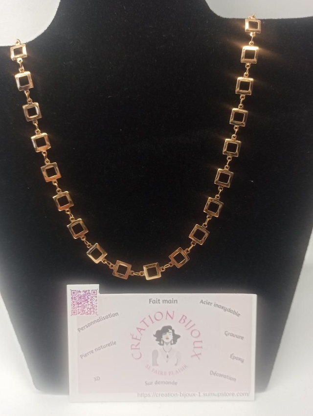 Collier carré 